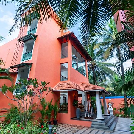 Mandrem Beach Resort, A Member Of Radisson Individuals Retreat 외부 사진