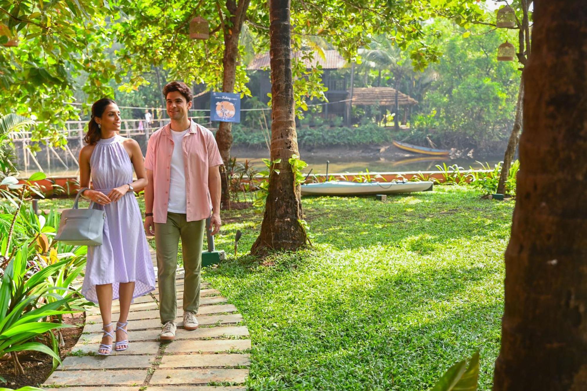 Mandrem Beach Resort, A Member Of Radisson Individuals Retreat 외부 사진