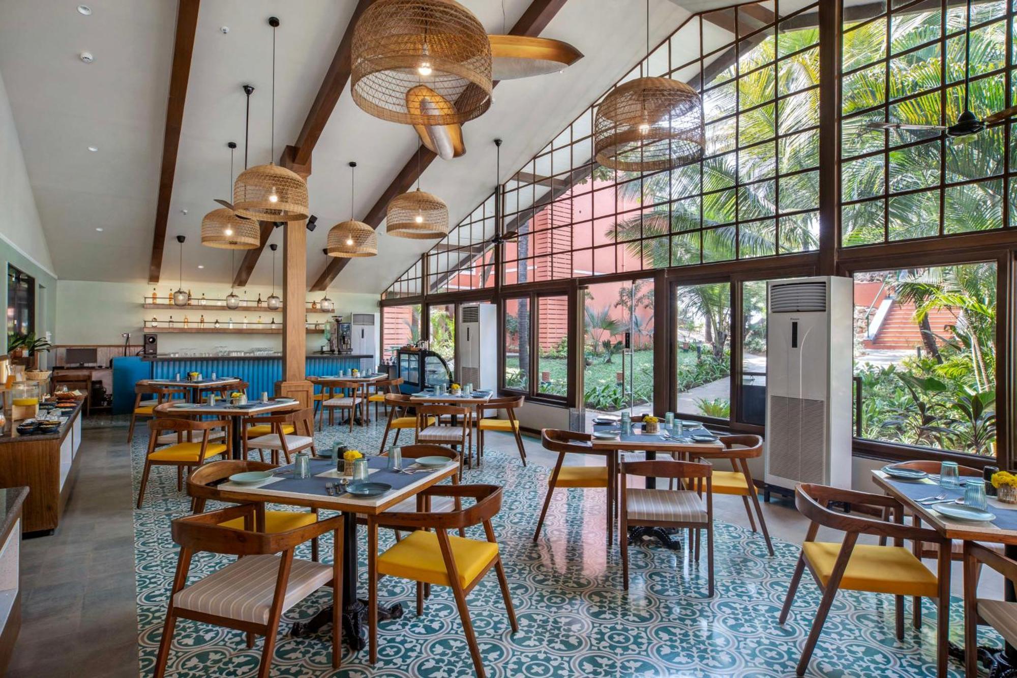 Mandrem Beach Resort, A Member Of Radisson Individuals Retreat 외부 사진
