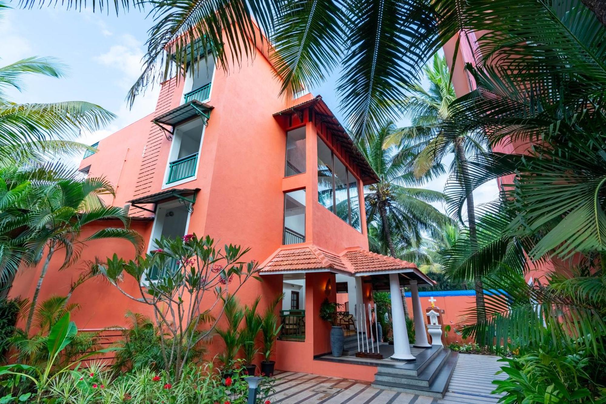 Mandrem Beach Resort, A Member Of Radisson Individuals Retreat 외부 사진