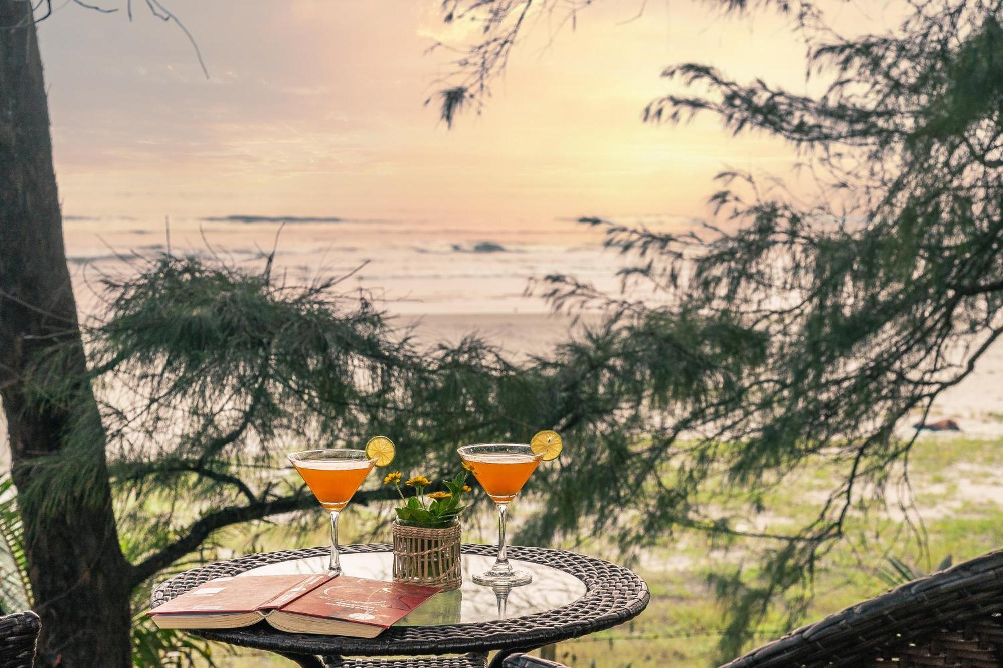 Mandrem Beach Resort, A Member Of Radisson Individuals Retreat 외부 사진
