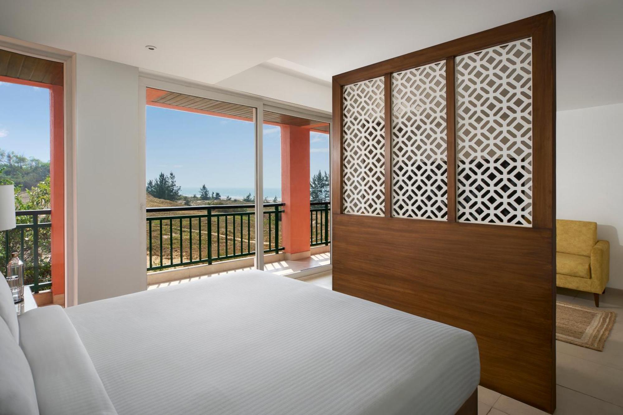 Mandrem Beach Resort, A Member Of Radisson Individuals Retreat 외부 사진